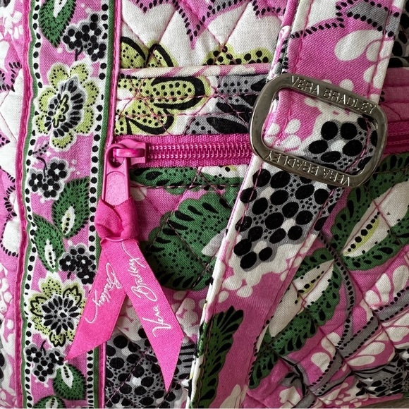 VERA BRADLEY Priscilla Pink Zip Hipster Crossbody Green Floral 2012 Quilted - Picture 3 of 15